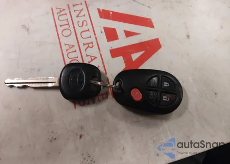 2013 Toyota Highlander Se V6 z USA, uszkodzony, nr VIN 5TDBK3EH2DS225414